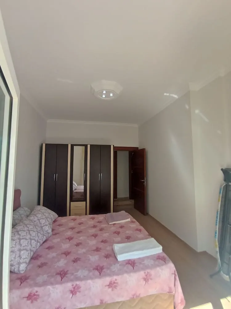 Romantic Apart Daire, 1 Yatak Odası, Balkon, Havuz Manzaralı