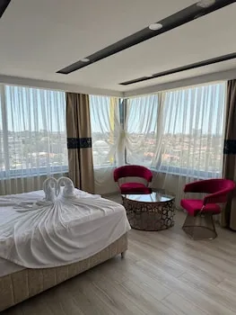 Golden Lux Hotel Antalya
