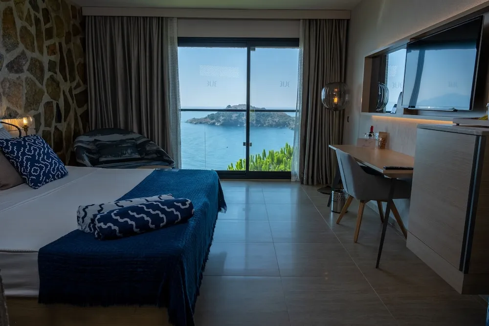 Standard Room, Sea View (Without Balcony)