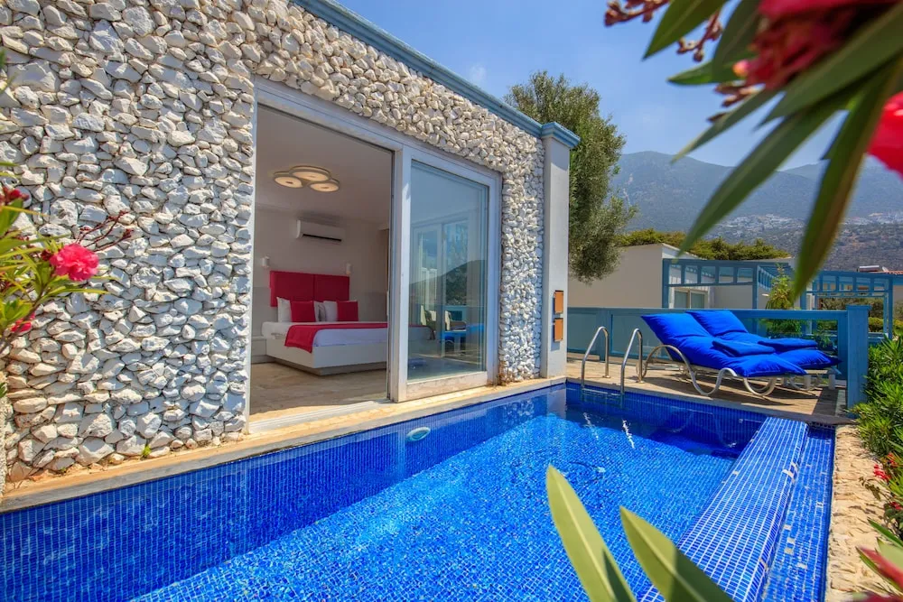 Superior Tek Büyük Yataklı Oda, Kişiye Özel Havuzlu, Deniz Manzaralı