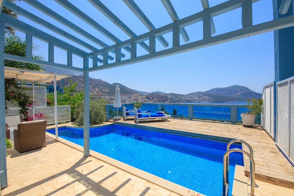 Superior Tek Büyük Yataklı Oda, Kişiye Özel Havuzlu, Deniz Manzaralı