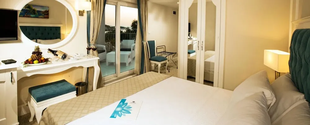 Standard Oda (Land View)