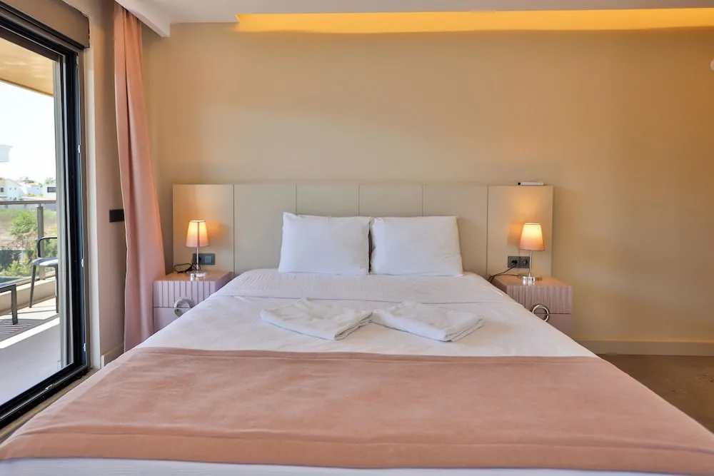 Family Villa, 3 Yatak Odası, Havuz Manzaralı