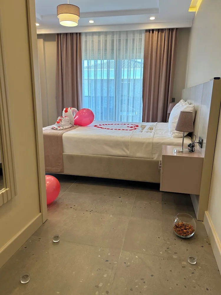Family Villa, 3 Yatak Odası, Havuz Manzaralı