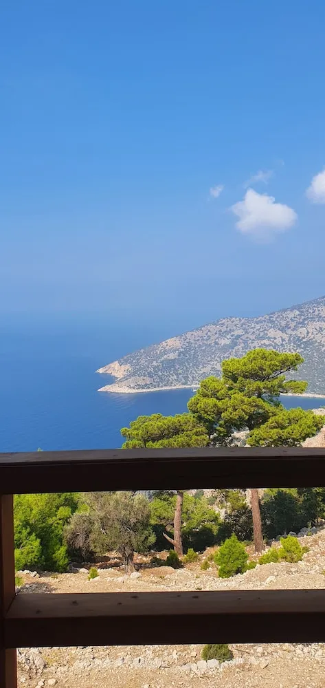 Design Üç Kişilik Oda, Deniz Manzaralı