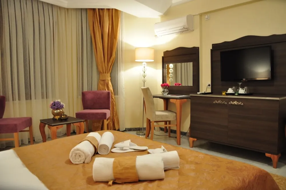 Economy Tek Büyük veya İki Ayrı Yataklı Oda