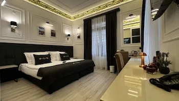 Angel's Home Hotel
