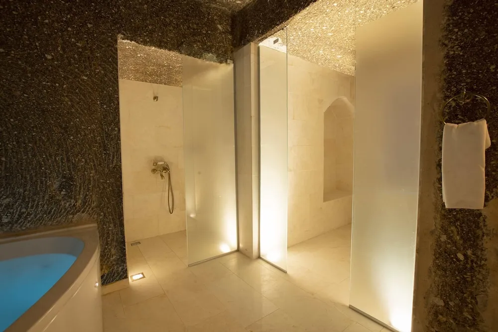 Honeymoon Üç Kişilik Oda