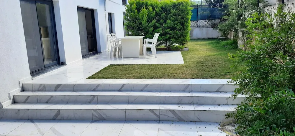 FAMILY GARDEN HOMES (2+1)