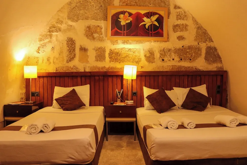 Triple Room