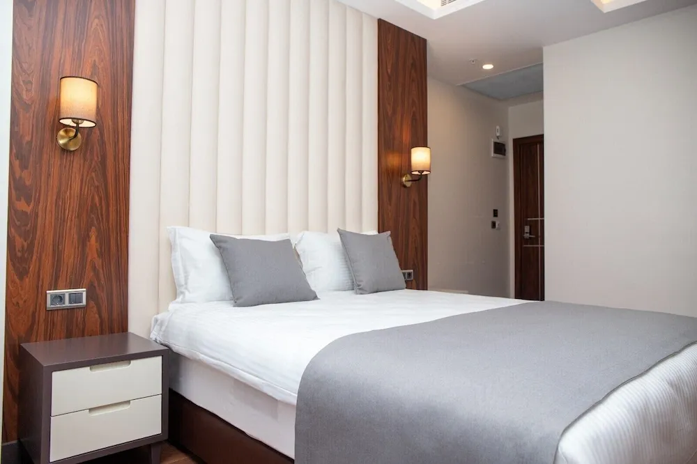 Superior Tek Büyük Yataklı Oda