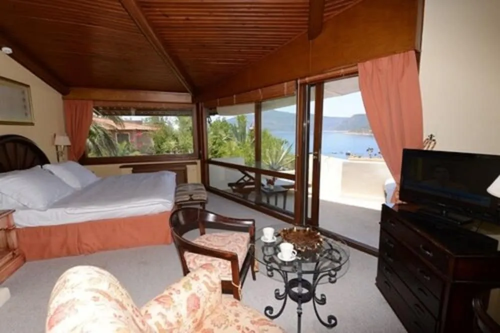 Mediterranean Terrace