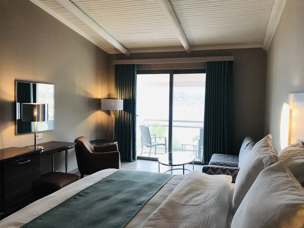 New VIP Room