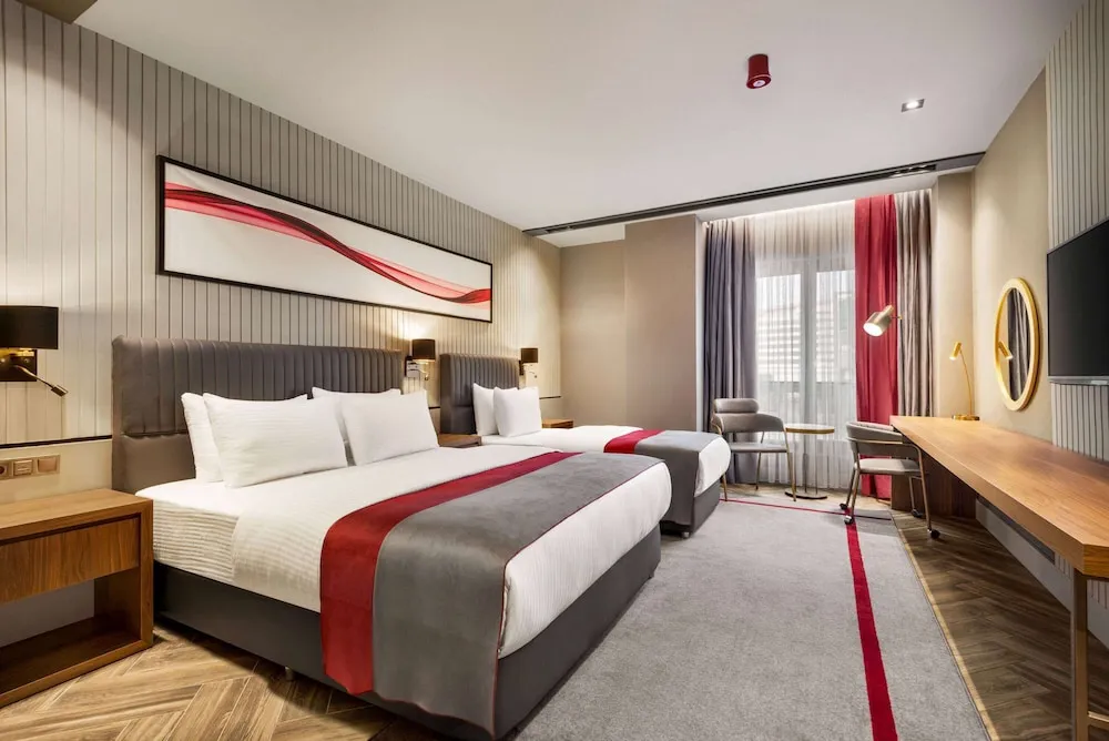 Superior Oda, Engellilere Uygun, Sigara İçilmez (1 Queen Bed & 1 Twin Bed)