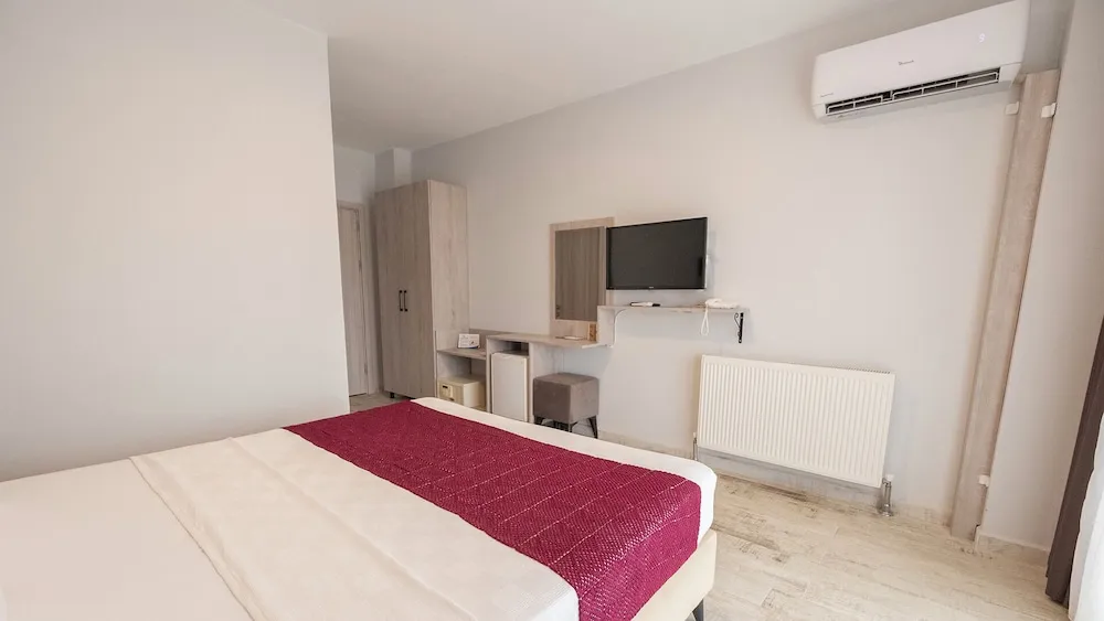 Superior Room with Balcony City View