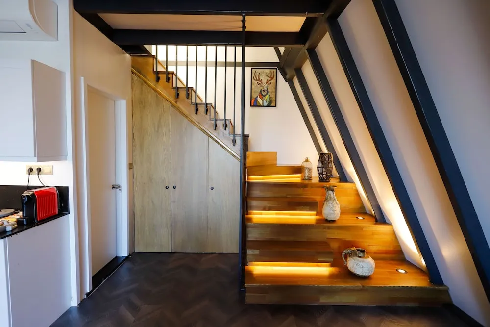 Standard Bungalov, 1 Büyük (Queen) Boy Yatak, Sıcak Su Küveti, Kısmi Göl Manzaralı