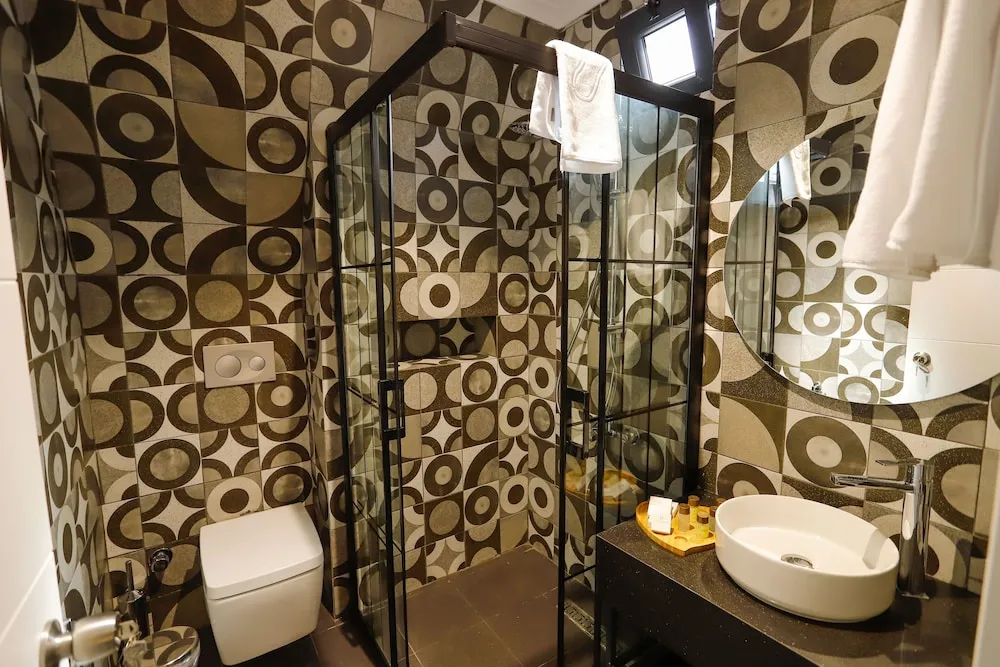 Deluxe Bungalov, 3 Yatak Odası, Sıcak Su Küveti, Göl Manzaralı
