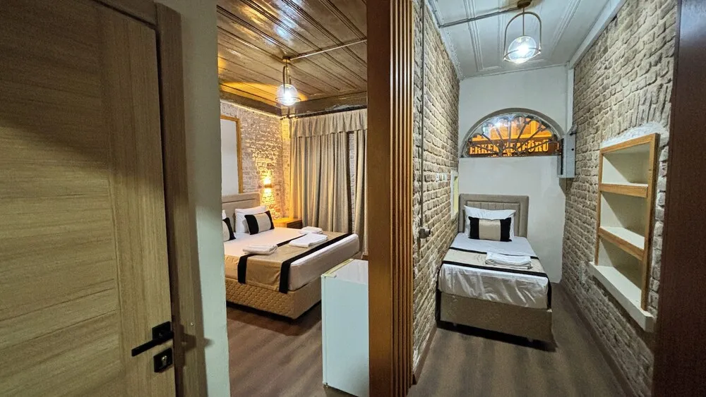 Romantic Üç Kişilik Oda