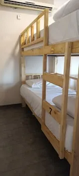Armis Hostel