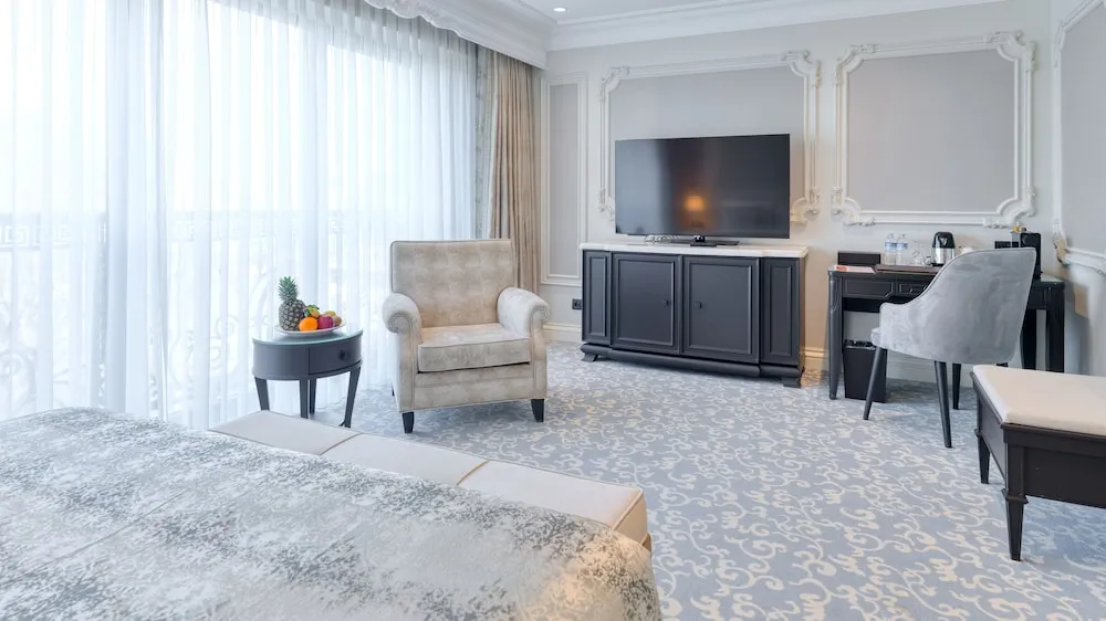 Deluxe Room with Sea View