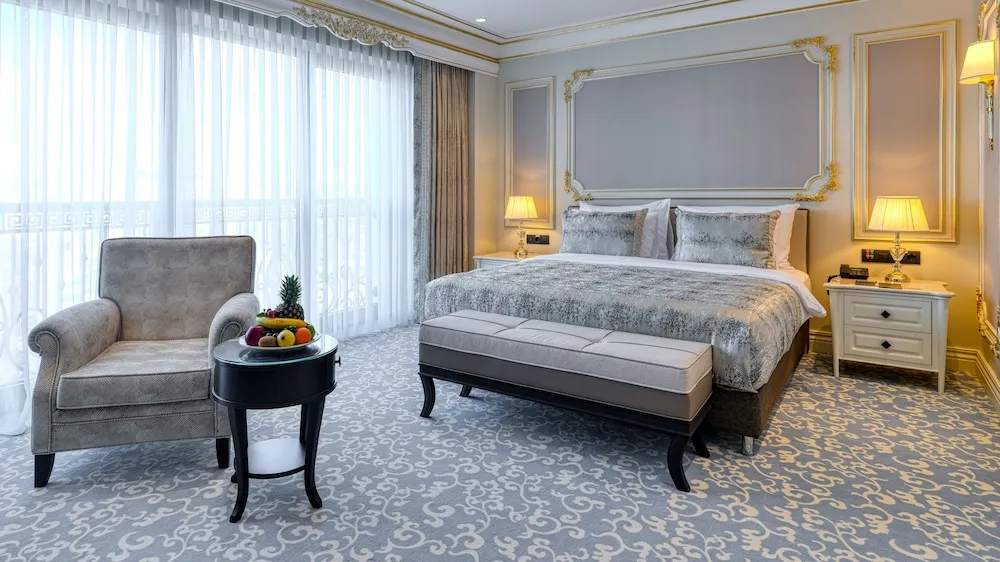 Family Suite Room with City View