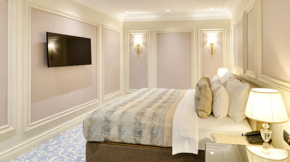 Family Suite Room with City View