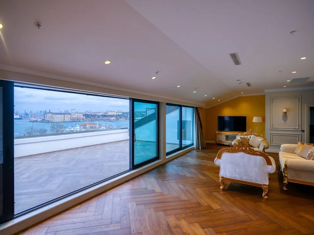 Presidential Suite with Sea View, Terrace