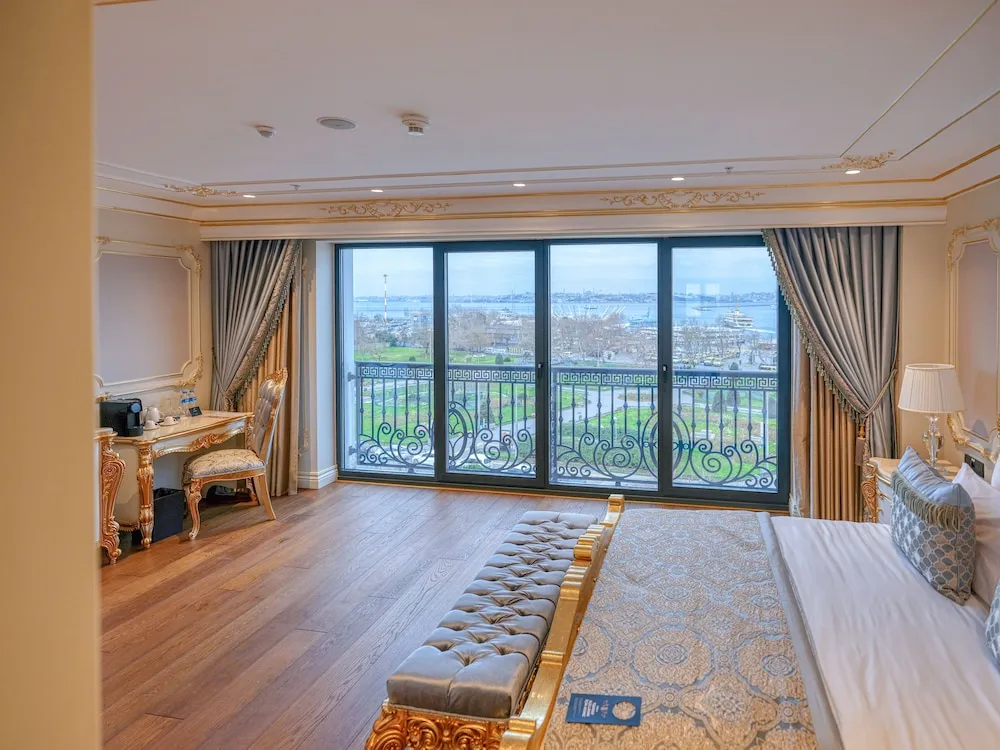 Junior Suite Room with Sea View
