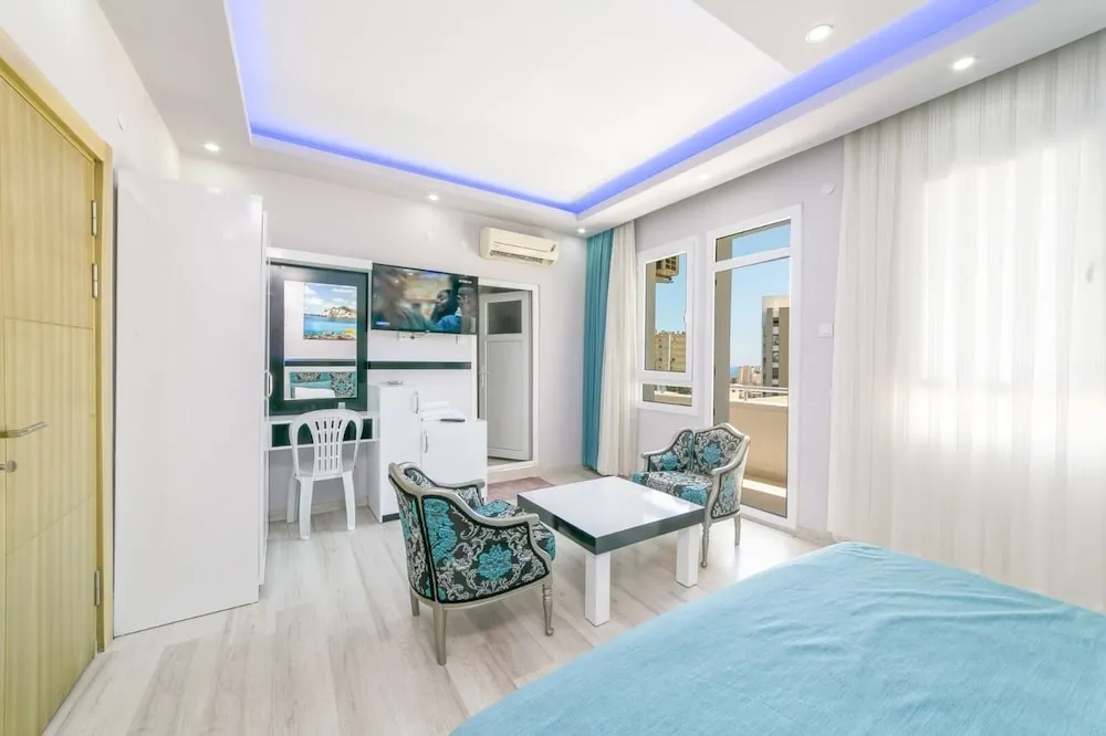Deluxe Tek Büyük Yataklı Oda