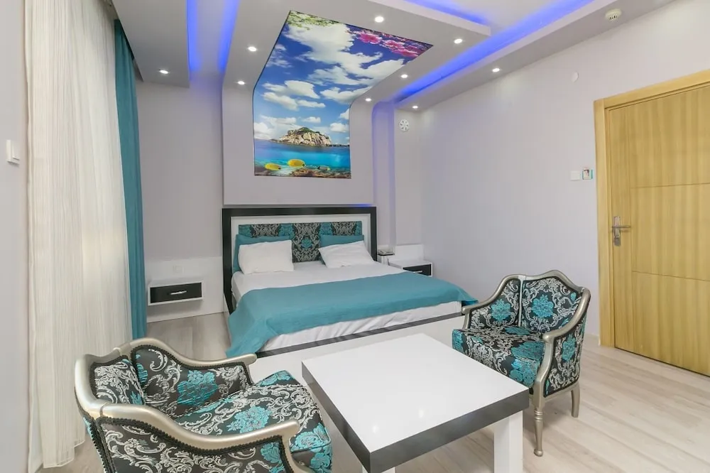 Deluxe Tek Büyük Yataklı Oda