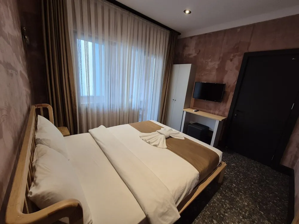 Economy Tek Büyük Yataklı Oda, 1 Çift Kişilik Yatak, Ortak Banyo