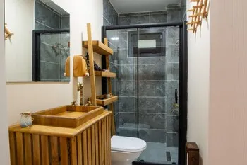Pallet Glamp NG & Butik Otel
