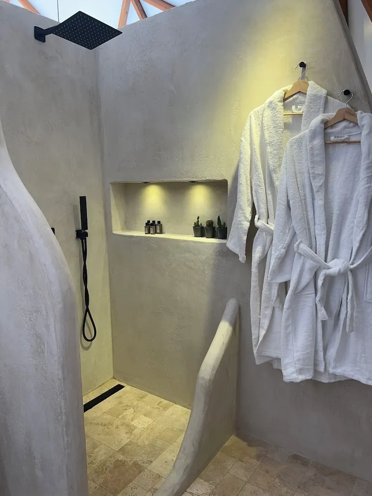 Honeymoon Tent Hydrotherapy Jacuzzi, Pool, Terrace Room