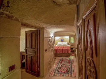 Shiraz Cave Cappadocia