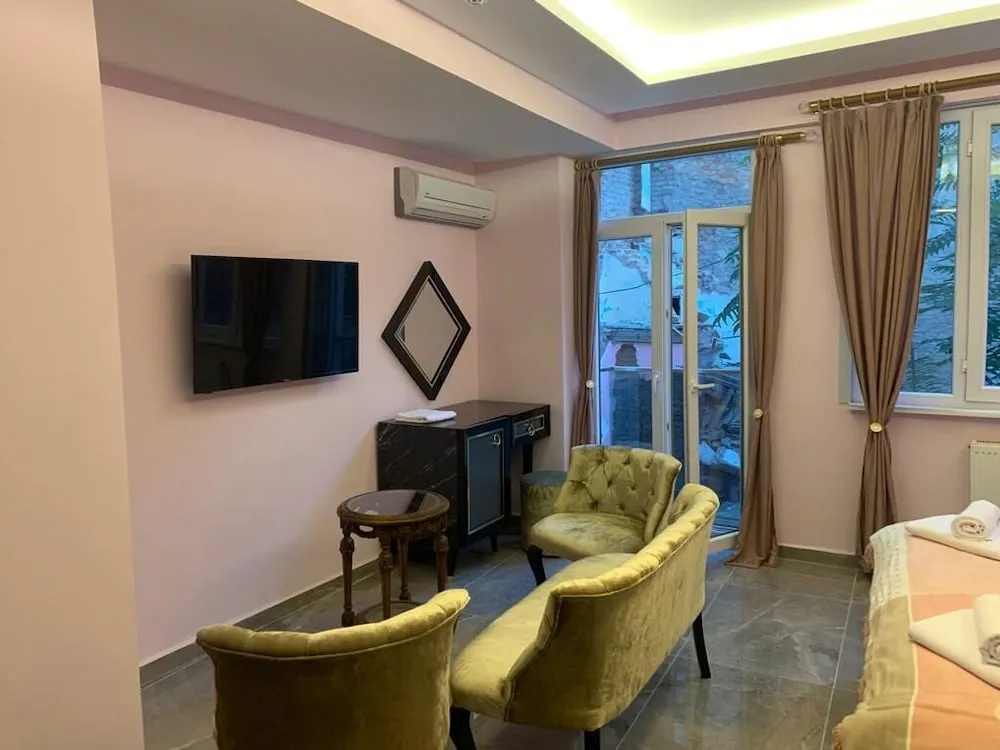 Deluxe Stüdyo Süit