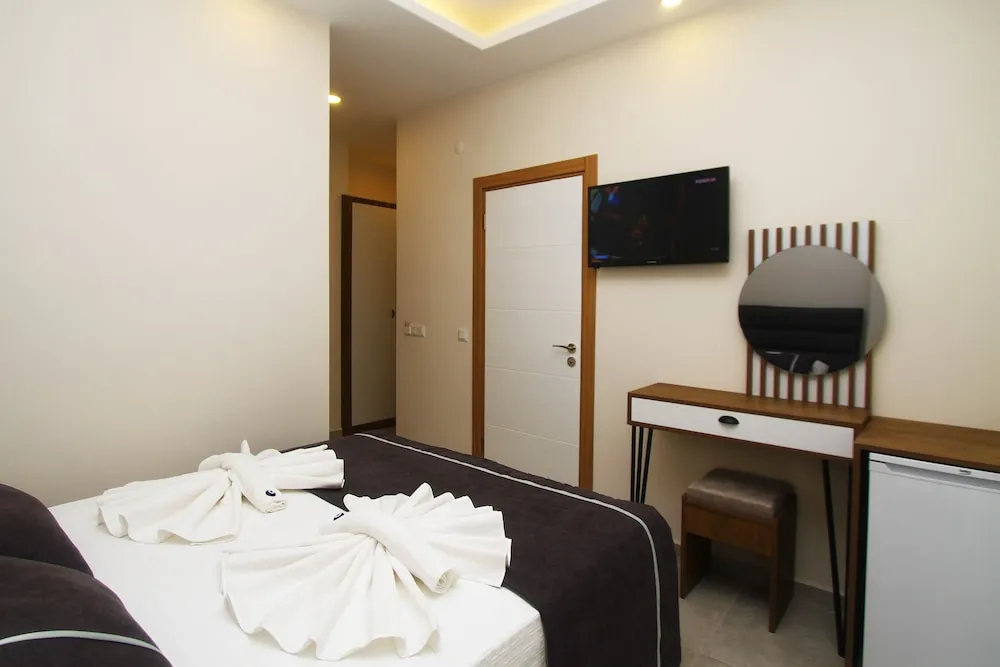 Standard Tek Büyük Yataklı Oda