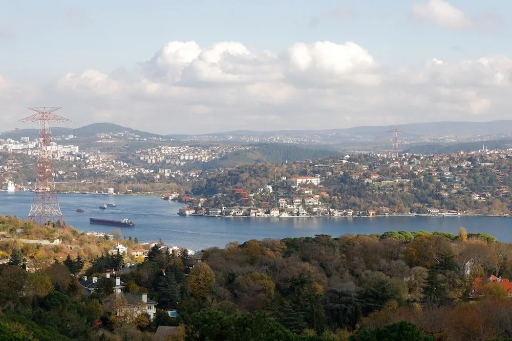 2+1 Bosphorus View Apartment With Balcony
