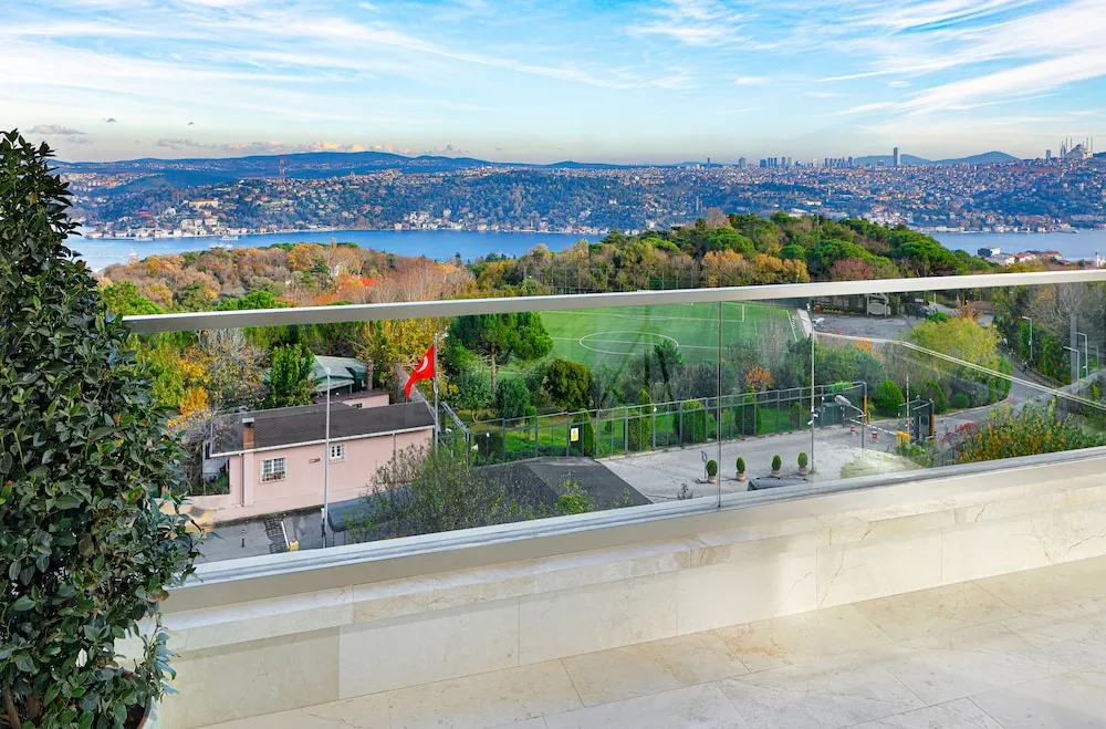 2+1 Bosphorus Apartment with Terrace