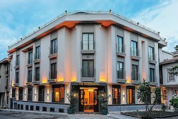 Triton Hotel