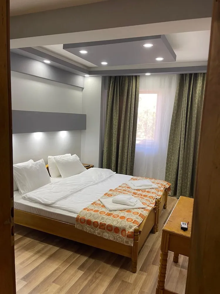 Luxury Tek Büyük Yataklı Oda, Sigara İçilebilir