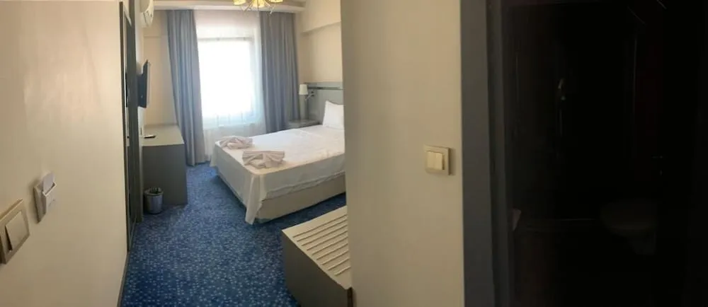 Standard Büyük Yataklı Tek Kişilik Oda