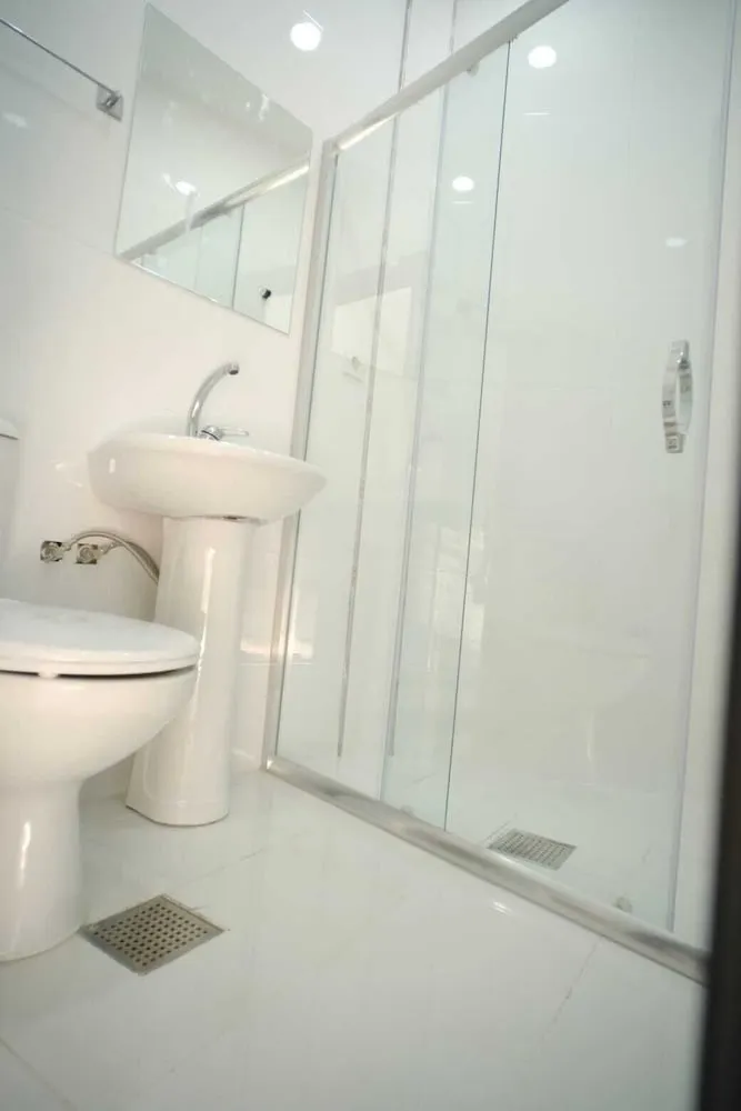 Basic Tek Büyük Yataklı Oda
