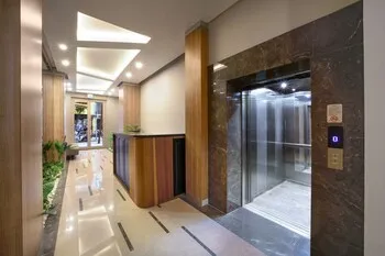 Gatto Suites & Residence