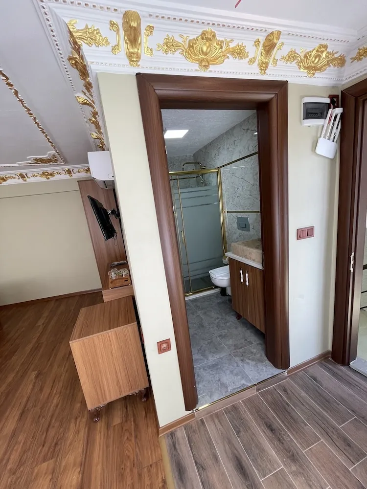 Deluxe Üç Kişilik Oda