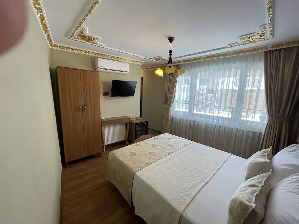 Standard Tek Büyük Yataklı Oda