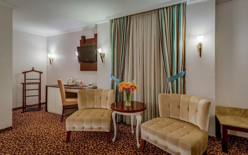 Süit, 1 En Büyük (King) Boy Yatak (View)