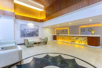 Best Western Plus Khan Hotel