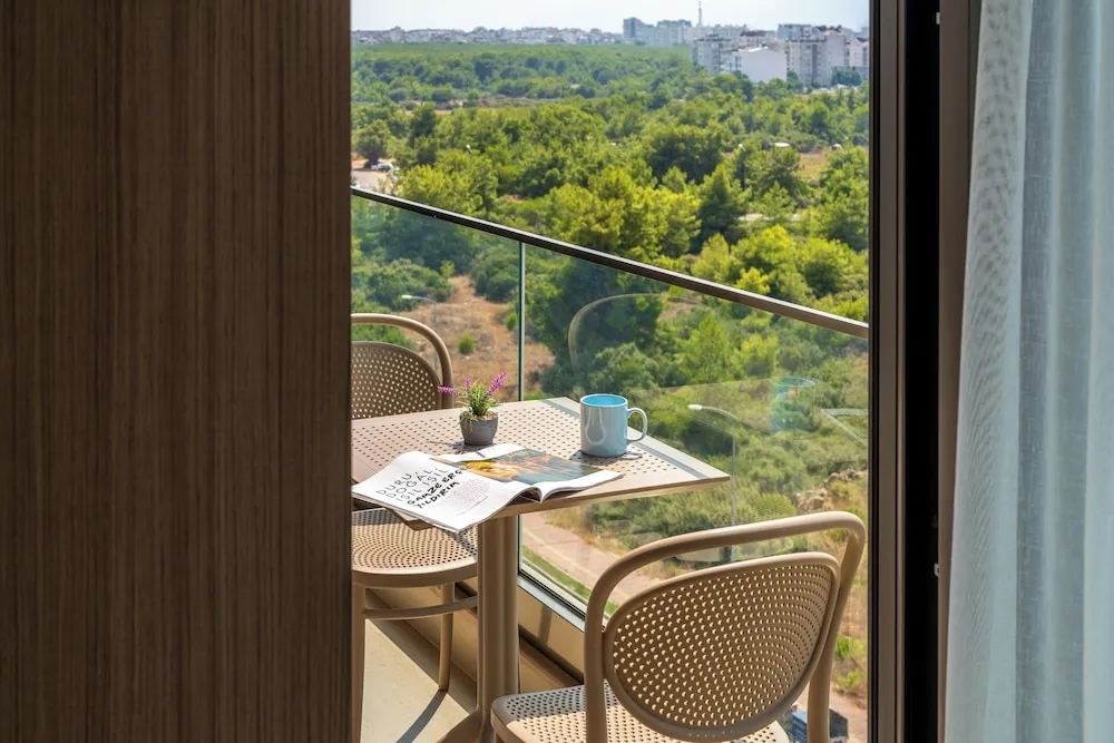 Standard Apart Daire, Balkon