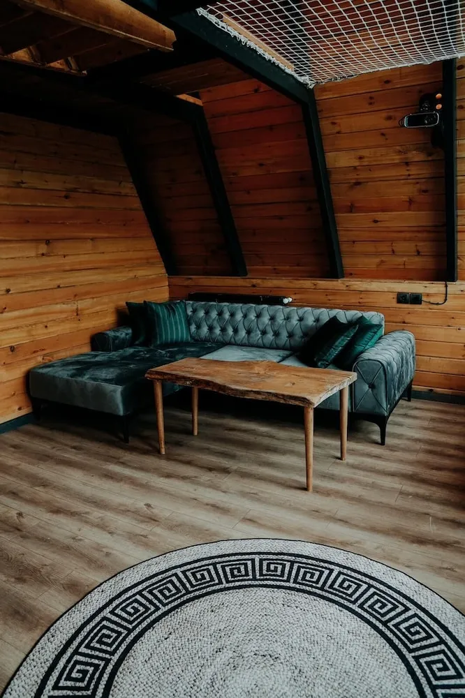 King Suite Room  4