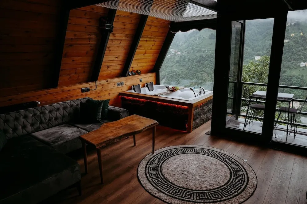 King Suite Room  4